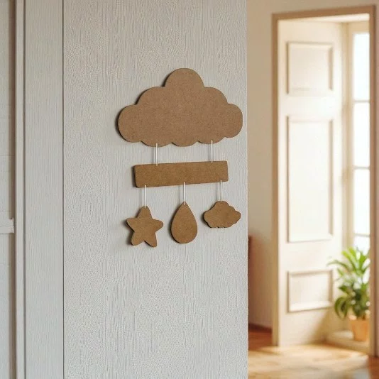 Porta Maternidade Para Quarto Infantil Nuvem Com Plaquinhas Em Mdf