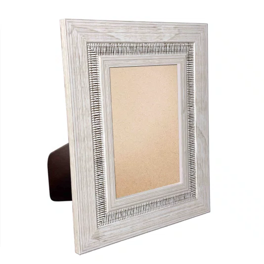 Porta Retrato Com Moldura com Friso e Gravação de Padrão de Traços com Suporte e Frente em PVC Antirreflexo - 6,6x1,7