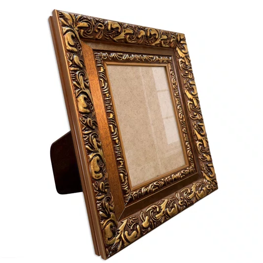 Porta Retrato Com Moldura De Gravação De Arabescos Com Suporte E Frente Em Acetato - 7,2x3,3