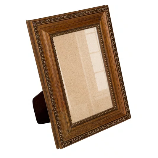 Porta Retrato Com Moldura de Madeira Clássica com Detalhes Gravados Com Suporte E Frente Em Acetato - 3,2x1,5