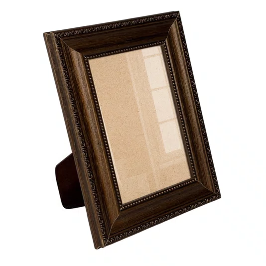 Porta Retrato Com Moldura de Madeira Clássica com Detalhes Gravados Com Suporte E Frente Em Acetato - 3,2x1,5