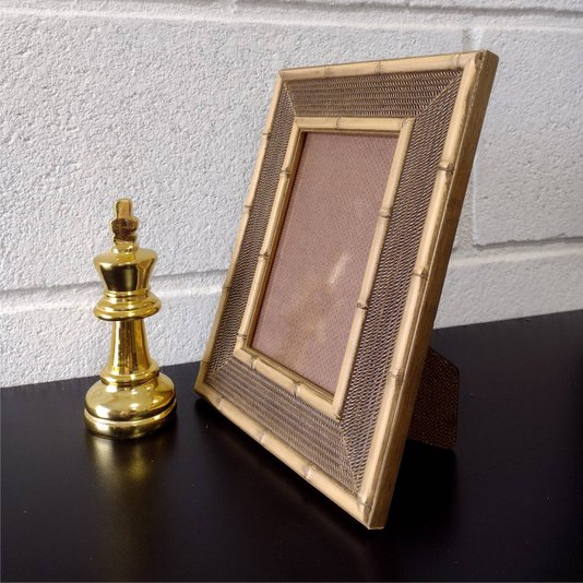 Porta Retrato de Moldura com Gravação de Bambu e Vidro Mais Fundo com Suporte - 4,5x1,5