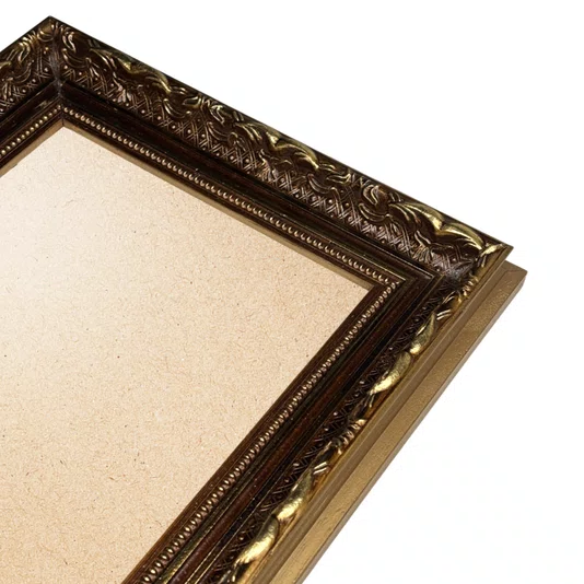 Porta Retrato de Moldura Dourada com Gravação e PVC Mais Fundo com Suporte - 4x2,5