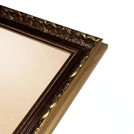 Porta Retrato de Moldura Dourada com Gravação e PVC Mais Fundo com Suporte - 4x2,5
