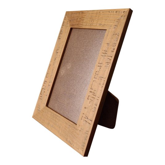 Porta Retrato de Moldura em Madeira Natural Gravada e PVC Mais Fundo com Suporte - 3x1