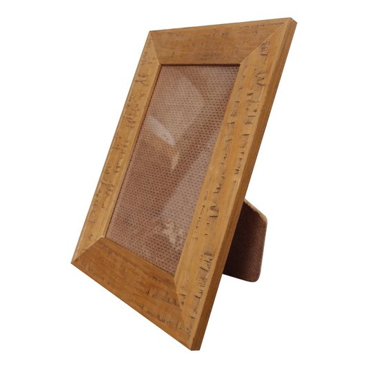 Porta Retrato de Moldura em Madeira Natural Gravada e Vidro Mais Fundo com Suporte - 3x1
