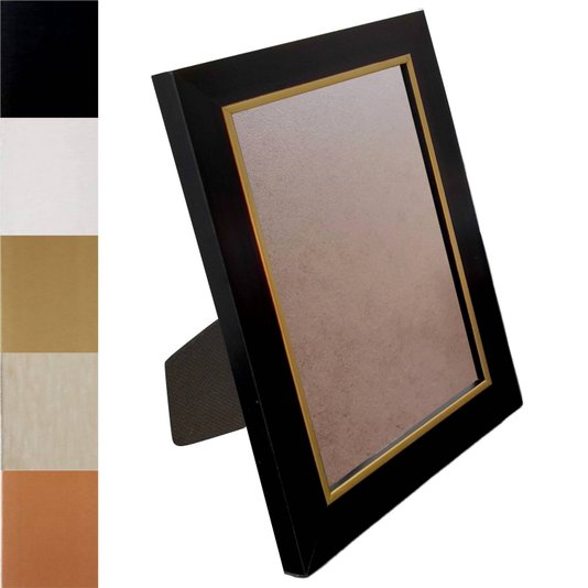 Porta Retrato de Moldura Laqueada Gesso com Filete Dourado e PVC Mais Fundo com Suporte - 3x1,5