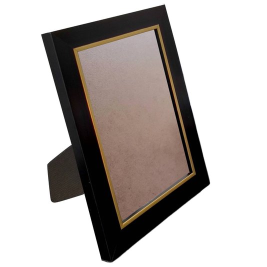 Porta Retrato de Moldura Laqueada Gesso com Filete Dourado e PVC Mais Fundo com Suporte - 3x1,5