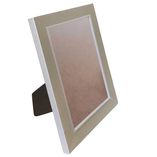 Porta Retrato de Moldura Laqueada Gesso com Filete Prata e PVC Mais Fundo com Suporte - 3x1,5