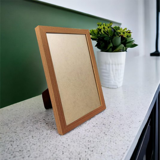 Porta Retrato de Moldura Lisa Revestida e PVC Antirreflexo Mais Fundo com Suporte - 2x2
