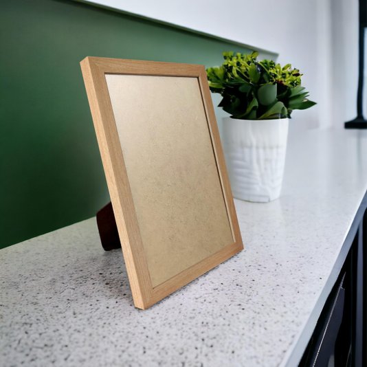 Porta Retrato de Moldura Lisa Revestida e PVC Antirreflexo Mais Fundo com Suporte - 2x2