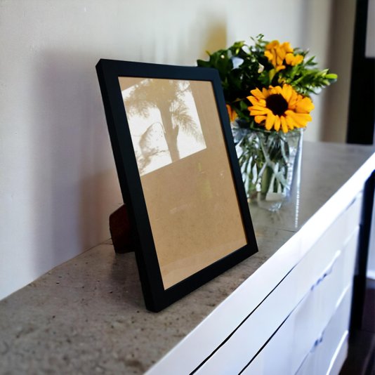 Porta Retrato de Moldura Lisa Revestida e Vidro Mais Fundo com Suporte - 2x2