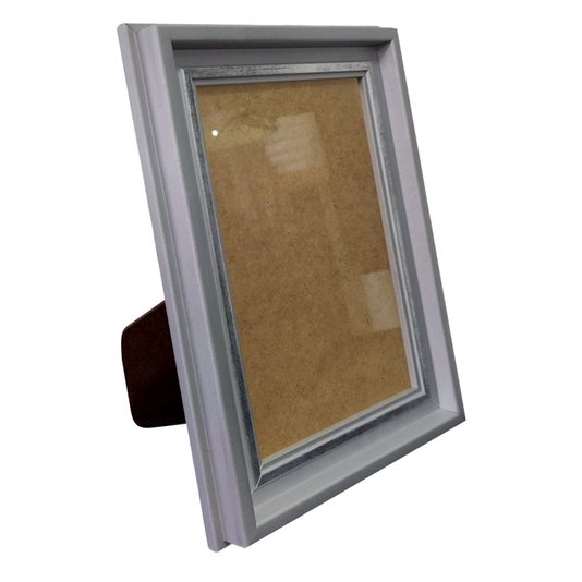 Porta Retrato de Moldura Micro Metalizada e Vidro Mais Fundo com Suporte - 3,4x2,1