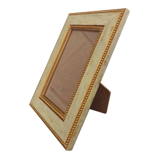 Porta Retrato de Moldura Provençal com Gravação de Bolinhas e Vidro Mais Fundo com Suporte - 3,4x1,2