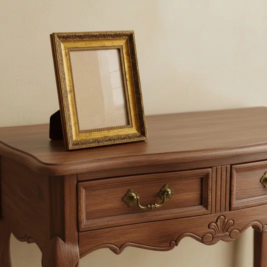 Porta Retrato de Moldura Provençal com Gravação e Acetato Mais Fundo com Suporte - 4,3x2,5