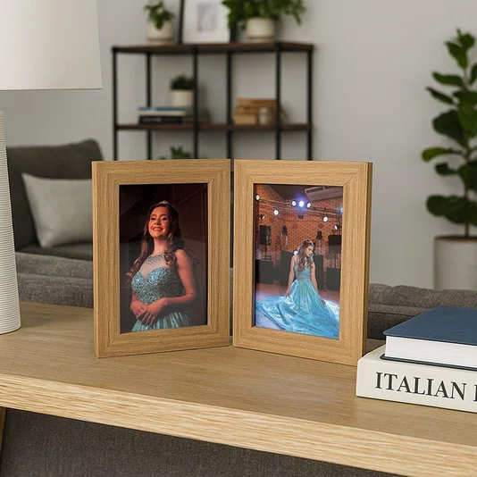 Porta-Retrato Duplo Articulado com Dobradiça Com Fundo em MDF e Frente em Vidro - 2x1