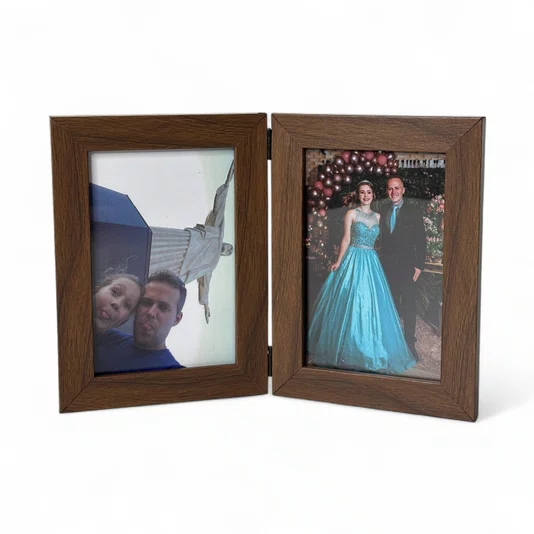 Porta-Retrato Duplo Articulado com Moldura Lisa Revestida Com Fundo em MDF e Frente em Vidro - 2x1