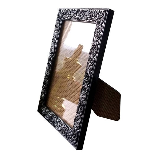 Porta Retrato de Moldura com Gravação de Folhagens e Vidro Mais Fundo com Suporte - 2x1