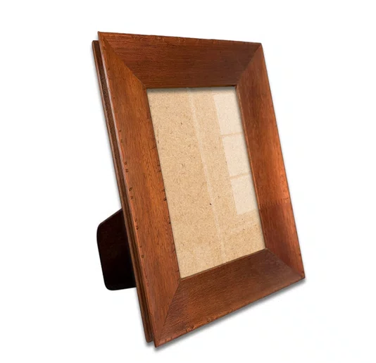 Porta Retrato Moldura Chanfrada com Acabamento Côncavo Estilo Madeira Rústica Com Suporte E Frente Em Acetato - 5x2,1