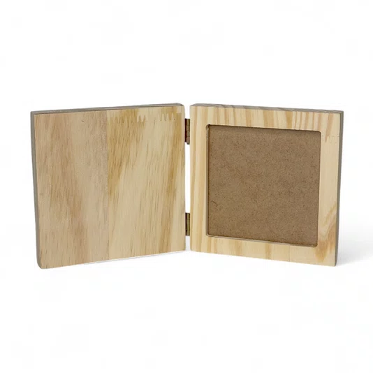 Porta-Retrato Sanfonado Dobrável em Madeira Pinus com Vidro – Com Espaço Personalizável