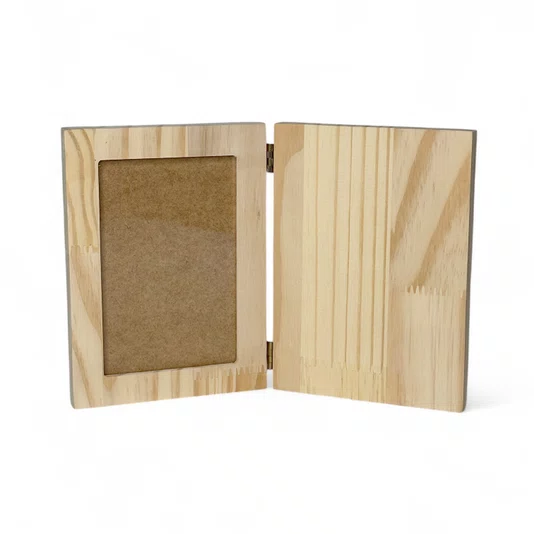 Porta-Retrato Sanfonado Dobrável em Madeira Pinus com Vidro – Com Espaço Personalizável