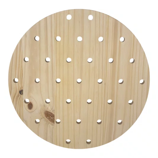 Prateleira Pegboard Circulo Em Madeira Pinus 35cm com 11 Pinos, 1 Prateleira 13,5cm e 1 Prateleira 10cm