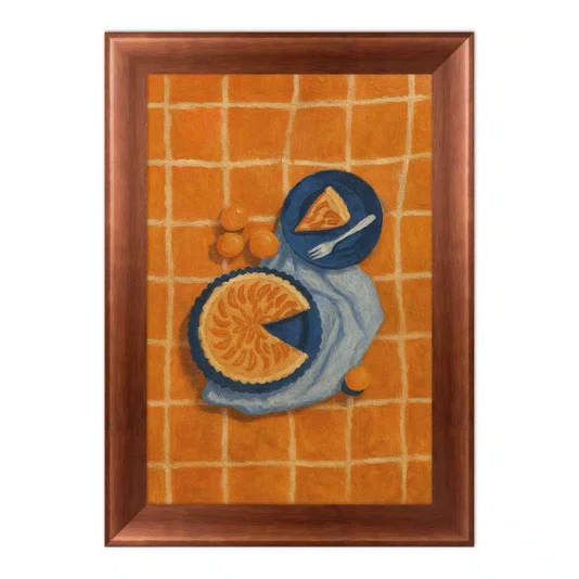 Quadro Decorativo Estilo Pintura Folk Moderna Composição de Torta e Frutas em Pratos Azuis sobre Fundo Xadrez Laranja com Pincelada Texturizada