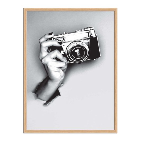 Quadro Decorativo Preto e Branco Mão com Câmera Vintage