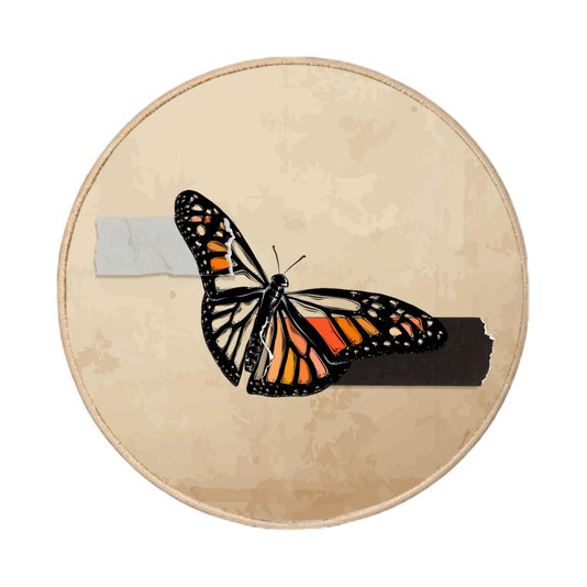 Quadro Decorativo Redondo Borboleta Fita Cinza e Preta com Moldura em Couro Sintético