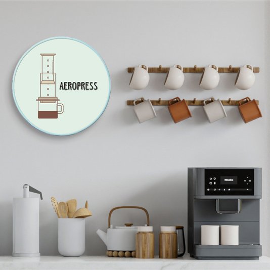 Quadro Decorativo Redondo Café Aeropress com Moldura Filete Flexível