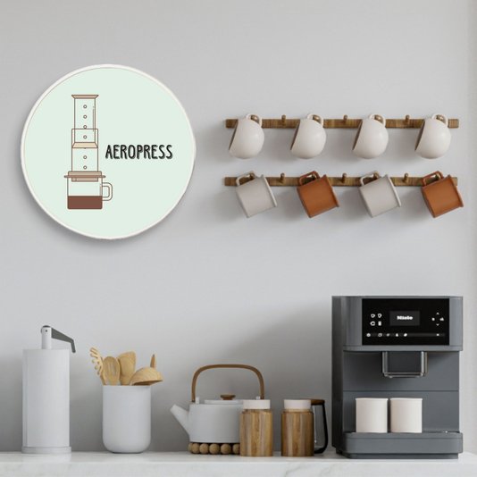 Quadro Decorativo Redondo Café Aeropress com Moldura Filete Flexível