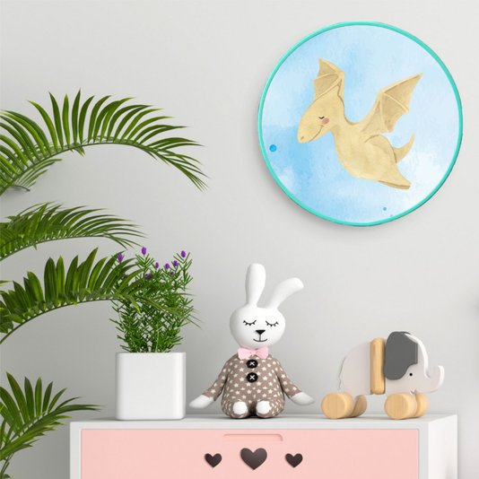 Quadro Decorativo Redondo Infantil Dinossauro Pterodáctilo Fofinho com Moldura Filete Flexível