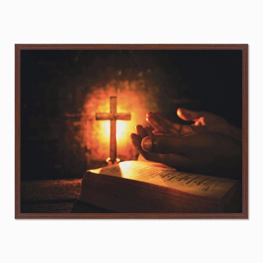 Quadro em Tela Canvas Mãos sobre a Bíblia