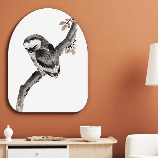 Quadro Orgânico Decorativo Fukuro Pintura de Coruja Pousada em Galho no Estilo Sumiê com Moldura em Couro Sintético