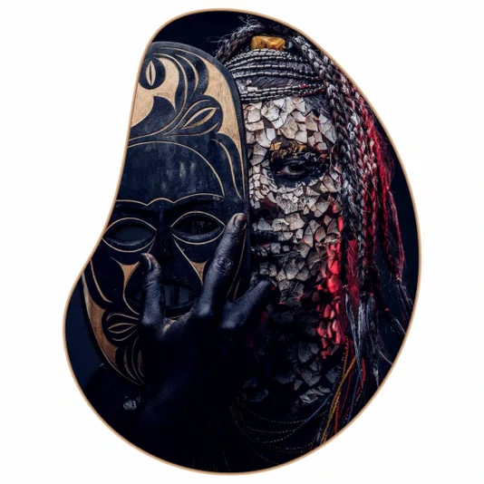 Quadro Orgânico Decorativo Pessoa com Máscara Africana