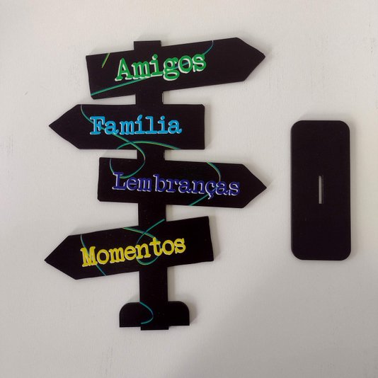 Seta Decorativa Mensageira em Mdf 3mm com Estampa - Amigos, Família, Lembranças, Momentos