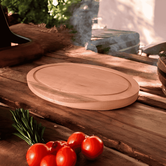 Tábua Personalizada para Carne em Madeira de Eucalipto Maciço com Gravação a Laser e Óleo Mineral - Oval