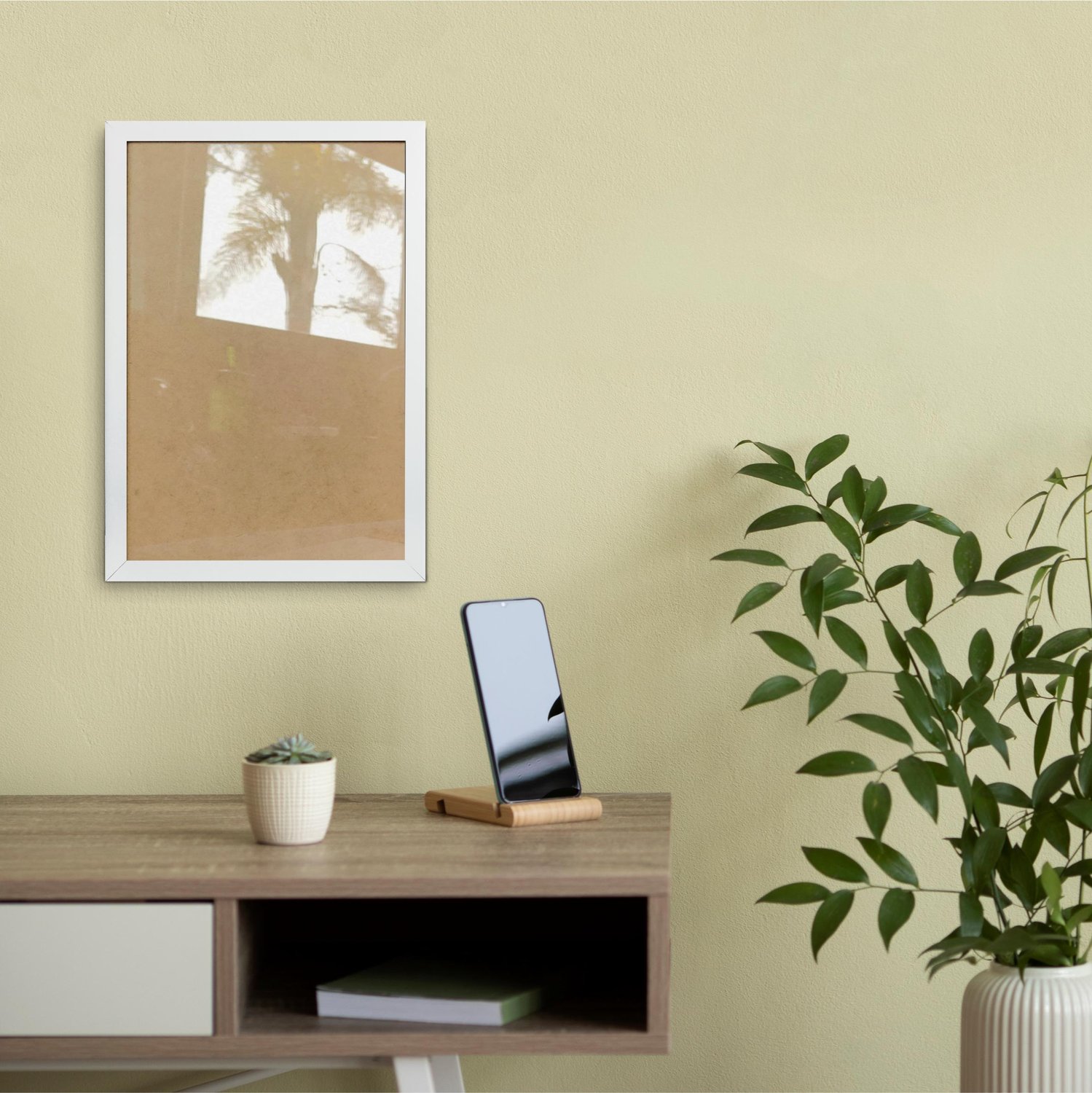 Moldura Minimalista Lisa Para Quadros Revestida com Fundo MDF e Vidro - 1,5x1