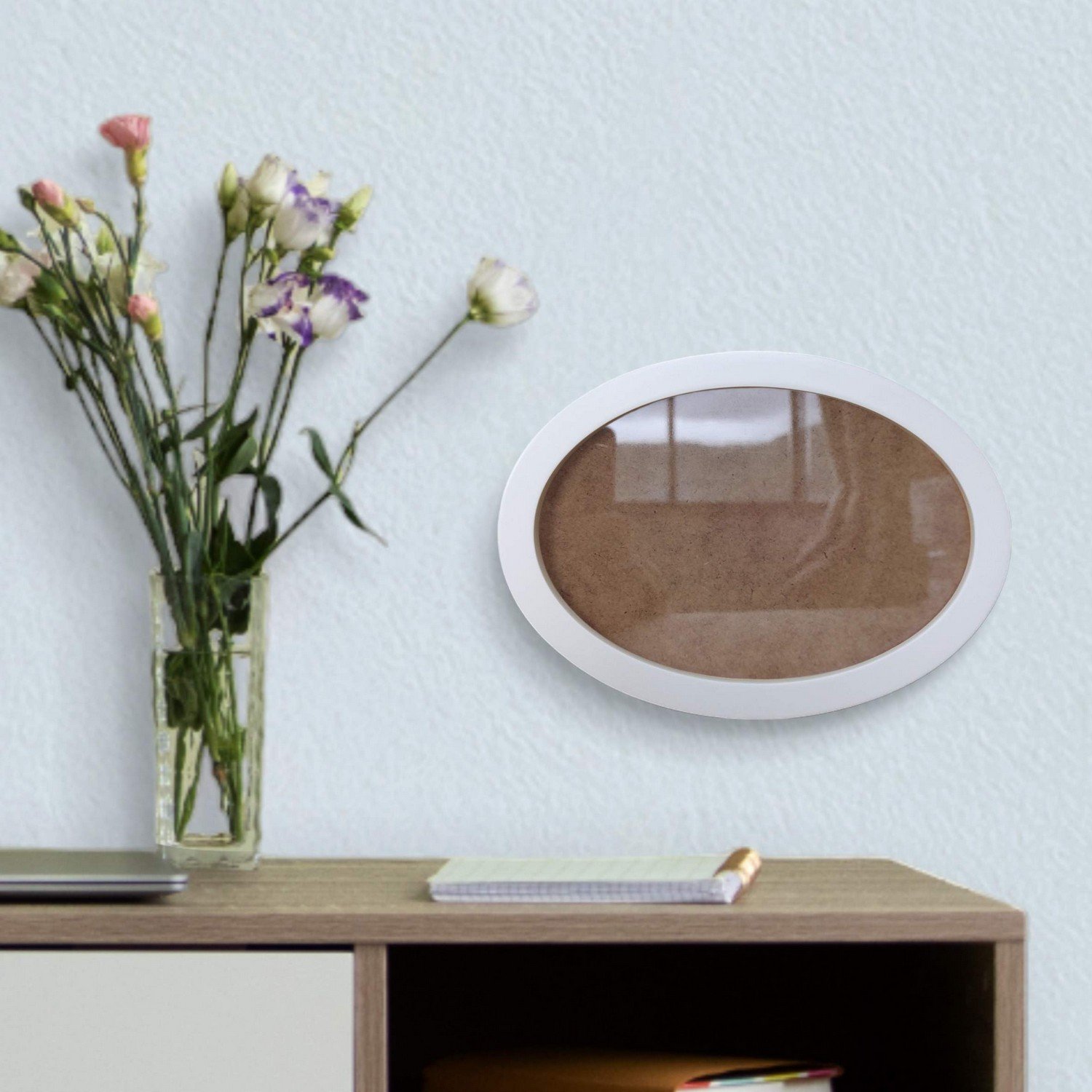 Moldura Oval Colorida em MDF Laqueado para Quadros Decorativos com Fundo MDF e Vidro