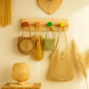 Cabideiro De Parede Colorido Em Pinus Com 4 Ganchos Cabideiro De Parede Colorido Em Pinus Com 4 Ganchos