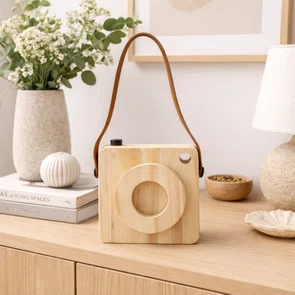 Câmera Fotográfica Decorativa em Madeira Pinus e Couro para Artesanato