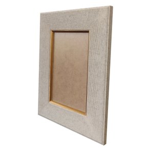Moldura com Gravação de Textura de Tecido para Quadros e Fotos com Fundo MDF e PVC Antirreflexo - 4x1 Moldura com Gravação de Textura de Tecido para Quadros e Fotos com Fundo MDF e PVC Antirreflexo - 4x1