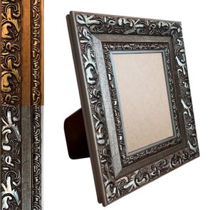 Porta Retrato Com Moldura De Gravação De Arabescos Com Suporte E Frente Em PVC Antirreflexo - 7,2x3,3 Porta Retrato Com Moldura De Gravação De Arabescos Com Suporte E Frente Em PVC Antirreflexo - 7,2x3,3