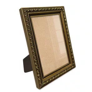 Porta Retrato Com Moldura De Gravação Floral Em Relevo Com Filete Perolado e Acabamento Dourado Metalizado Com Suporte e Frente Em Acetato - 2,1x1,8 Porta Retrato Com Moldura De Gravação Floral Em Relevo Com Filete Perolado e Acabamento Dourado Metalizado Com Suporte e Frente Em Acetato - 2,1x1,8