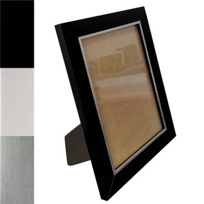 Porta Retrato de Moldura Laqueada Gesso com Filete Prata e Vidro Mais Fundo com Suporte - 3x1,5 Porta Retrato de Moldura Laqueada Gesso com Filete Prata e Vidro Mais Fundo com Suporte - 3x1,5