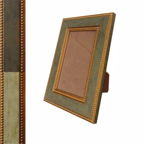 Porta Retrato de Moldura Provençal com Gravação de Bolinhas e Vidro Mais Fundo com Suporte - 3,4x1,2 Porta Retrato de Moldura Provençal com Gravação de Bolinhas e Vidro Mais Fundo com Suporte - 3,4x1,2