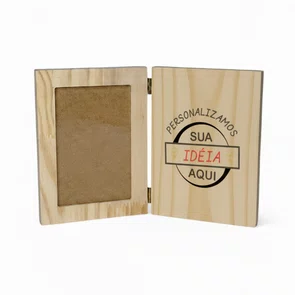 Porta-Retrato Sanfonado Personalizado Dobrável em Madeira Pinus com Vidro com Gravação a Laser ou Impressão UV Porta-Retrato Sanfonado Personalizado Dobrável em Madeira Pinus com Vidro com Gravação a Laser ou Impressão UV