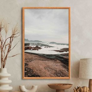 Quadro Decorativo Paisagem Praia Com Rochas na Costa Estilo Japandi Quadro Decorativo Paisagem Praia Com Rochas na Costa Estilo Japandi