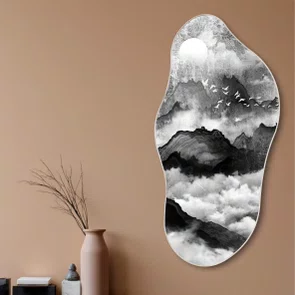 Quadro Orgânico Decorativo Yama Tori Pintura de Montanhas e Pássaros no Estilo Sumiê com Moldura em Couro Sintético