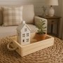 Bandeja Decorativa Retangular em Madeira de Pinus e Alça Sisal - 23x17,5x7cm - Farmhouse